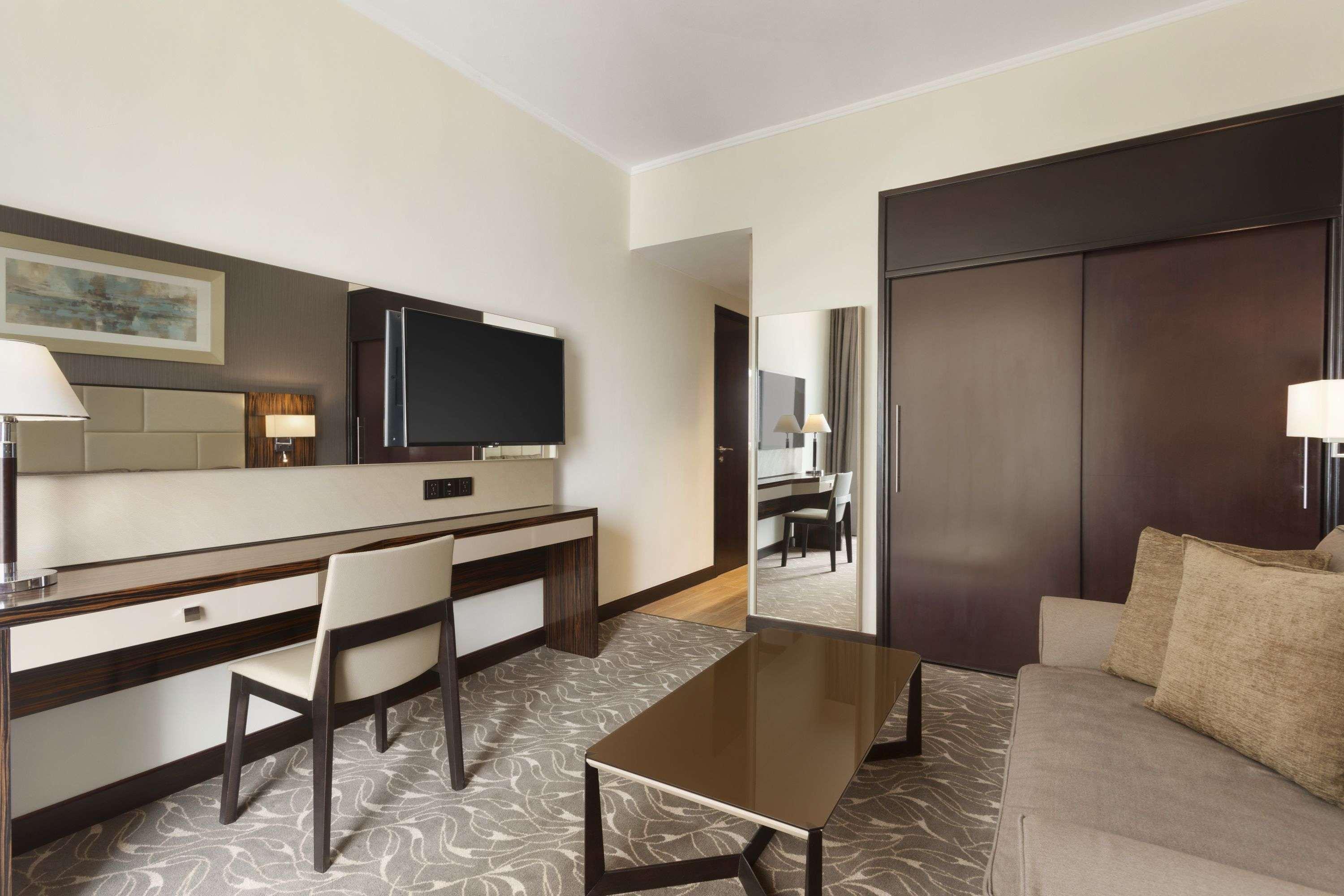 Hawthorn Extended Stay By Wyndham Abu Dhabi City Center Exterior foto