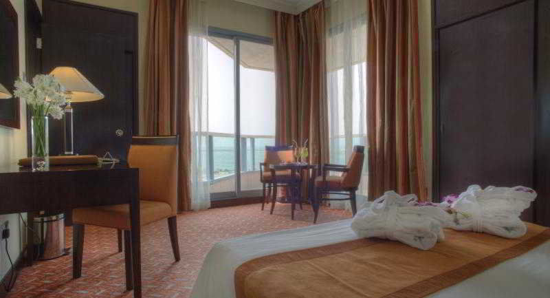 Hawthorn Extended Stay By Wyndham Abu Dhabi City Center Exterior foto
