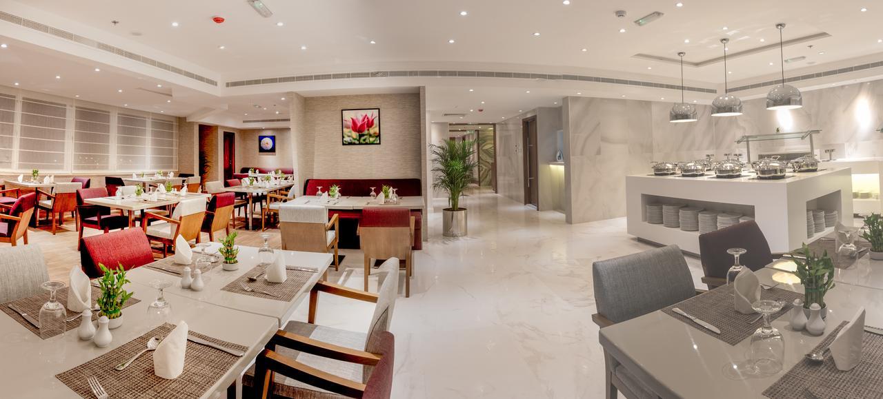 Hawthorn Extended Stay By Wyndham Abu Dhabi City Center Exterior foto